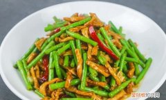 豆角炒肉怎么做好吃，扑豆角炒肉怎么做好吃