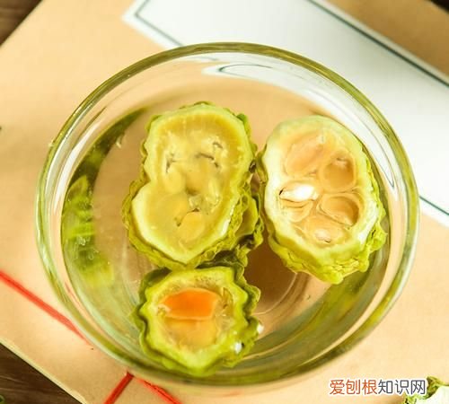 艾瓜怎么炒更好吃,苦瓜可以和红糖泡水吗