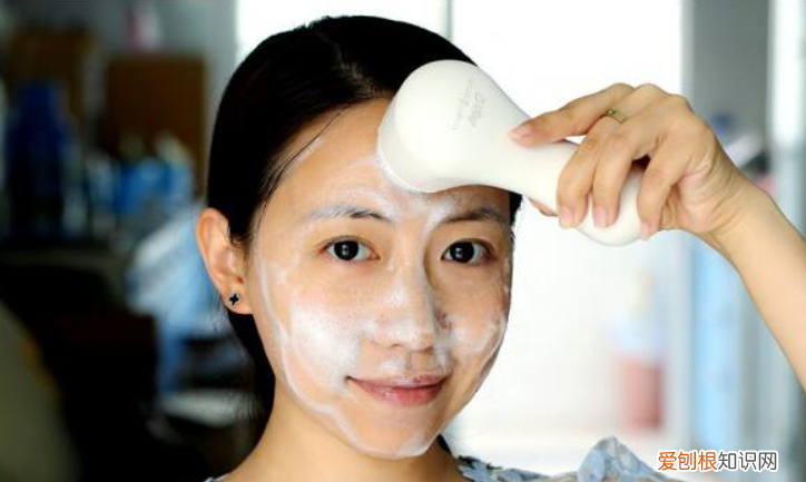 洁面仪好用吗？有人说是智商税？真相确实如此