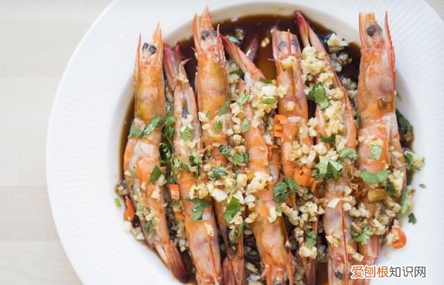 蒜蓉白菜粉丝蒸大虾空气炸锅 蒜蓉蒸大虾的做法