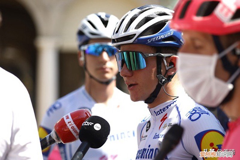 oakley太阳镜怎么样？经典款永不过时，全新款更运动