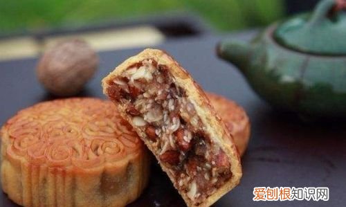 月饼为什么保质期那么长,月饼放冰箱一般保质期多长时间