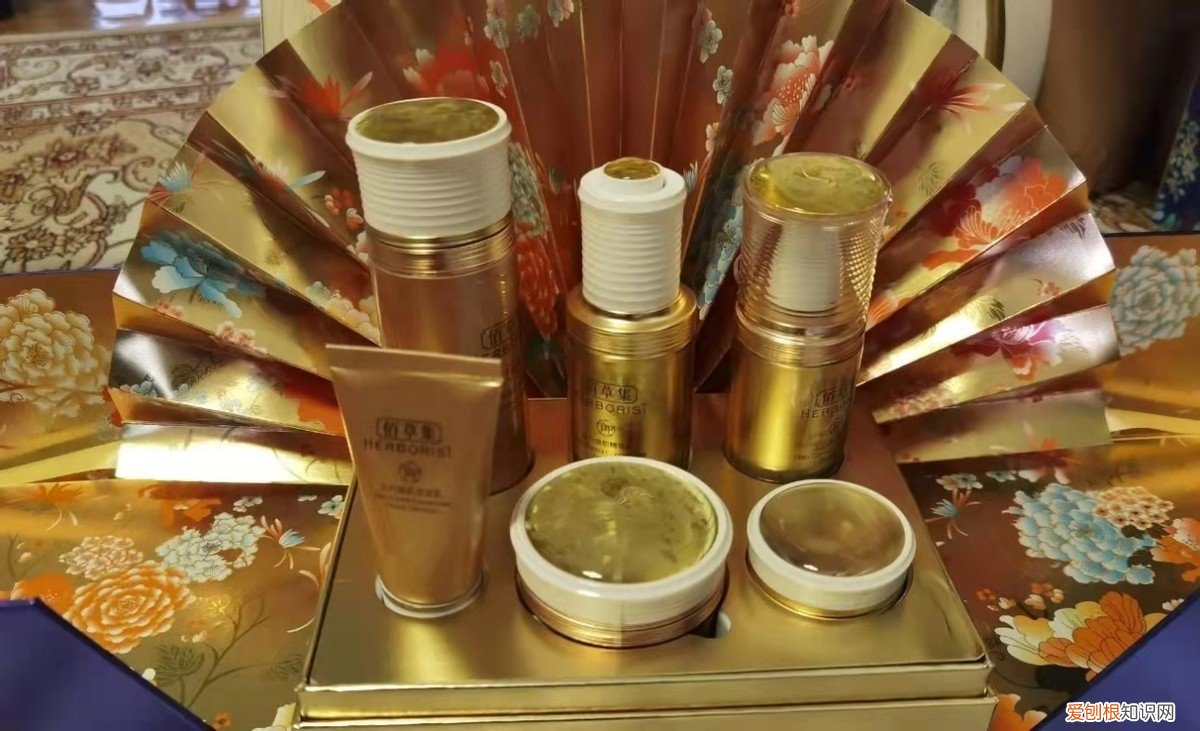 欧莱雅护肤品多少钱一套？适合四五岁女性的套装推荐，平价又好用！