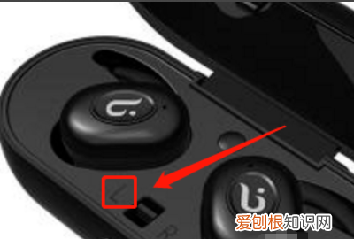 藍(lán)牙耳機(jī)左右怎么配對(duì)，藍(lán)牙耳機(jī)如何雙耳連接不同手機(jī)