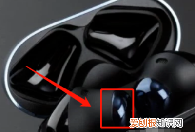 藍(lán)牙耳機(jī)左右怎么配對(duì)，藍(lán)牙耳機(jī)如何雙耳連接不同手機(jī)