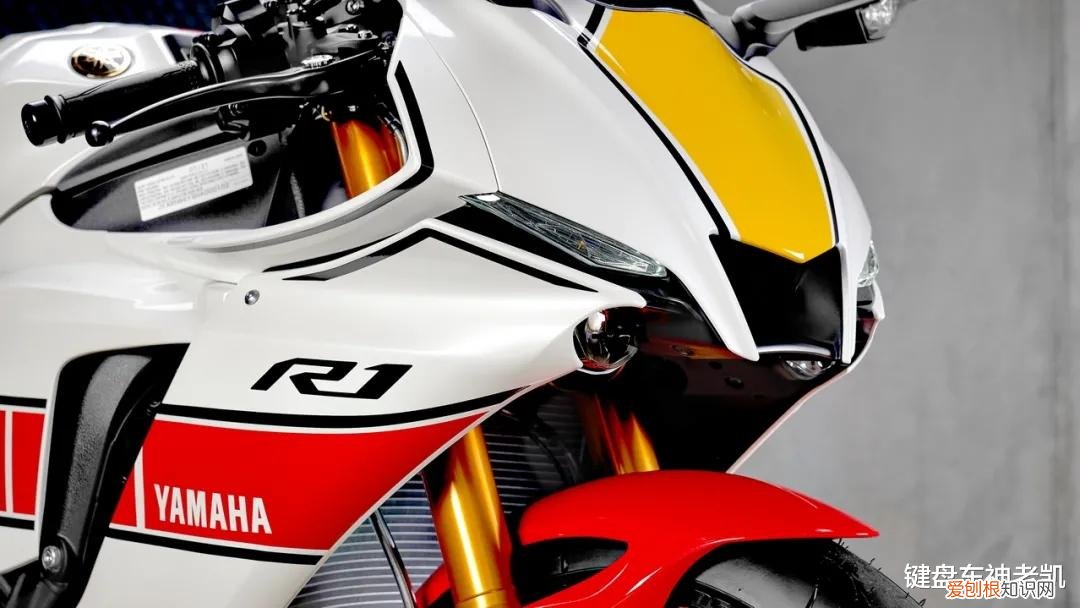 r1摩托車多少錢一輛？全新發(fā)布的這款，有著非常亮眼的黑科技