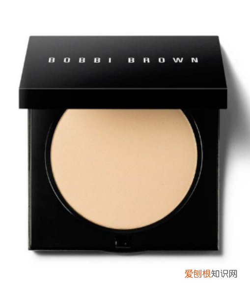 迪奥和香奈儿粉饼哪款好用？十款热门产品评测分享！