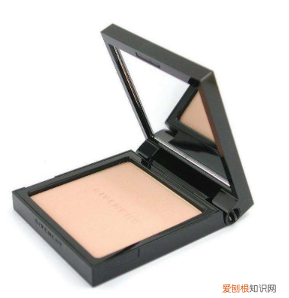 迪奥和香奈儿粉饼哪款好用？十款热门产品评测分享！