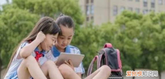 女孩子被欺負(fù)怎么辦，初中女兒在學(xué)校里被同學(xué)欺負(fù)應(yīng)該怎么辦