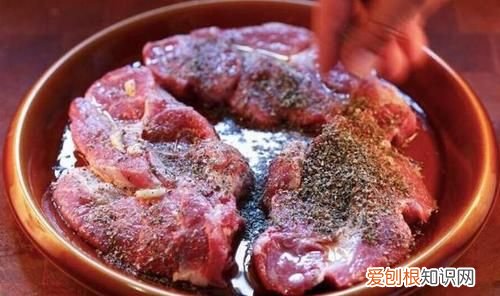 牛排如何腌制比较好,牛排提前多久腌制比较好