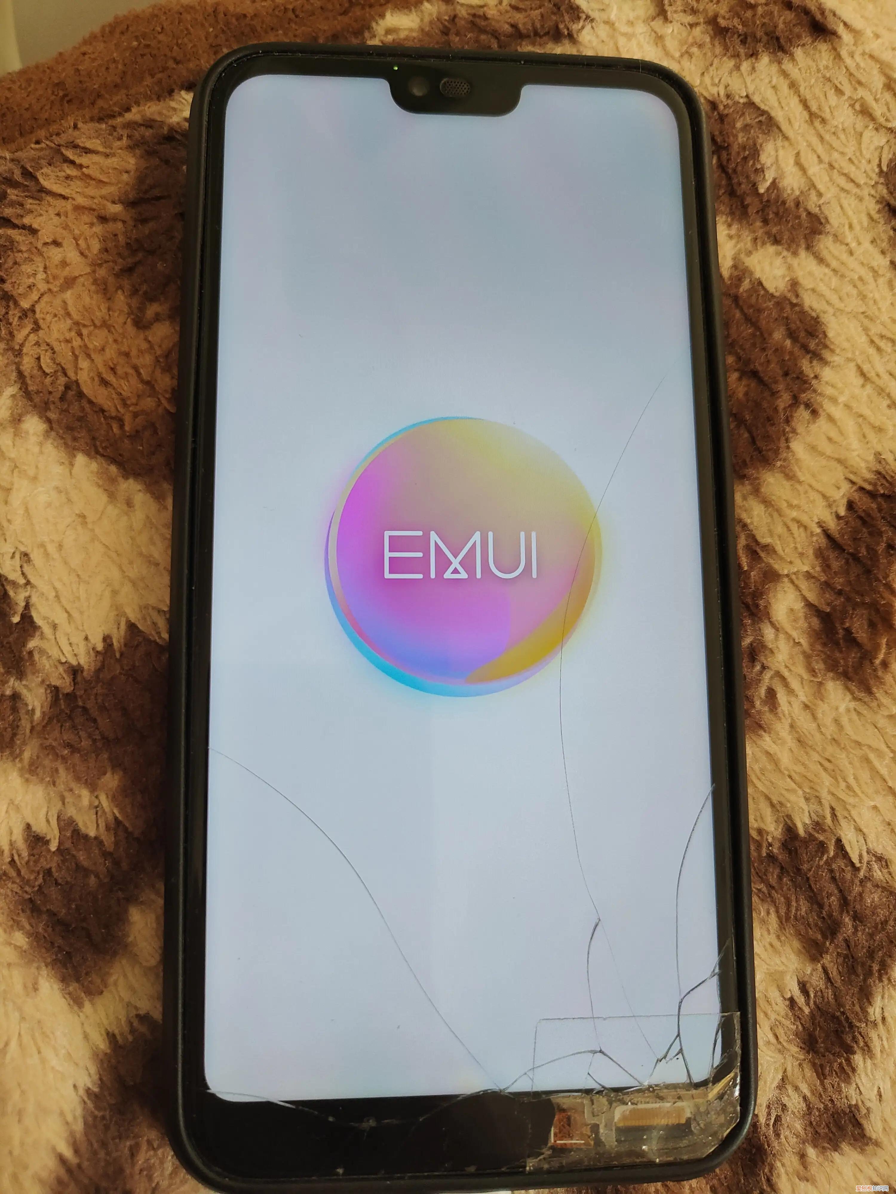 荣耀10怎么样?用完体验分享,太坑人了!