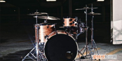 架子鼓属于什么乐器，架子鼓是爵士乐里面必须的乐器吗