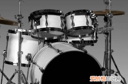 架子鼓属于什么乐器,架子鼓是爵士乐里面必须的乐器吗