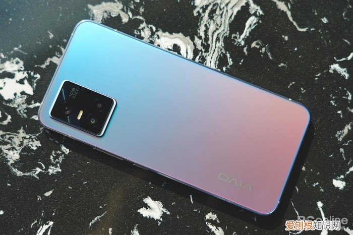 极致的轻薄体验，这三款手机让你时刻轻松“掌握”