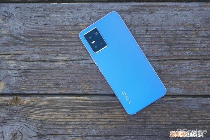 极致的轻薄体验，这三款手机让你时刻轻松“掌握”