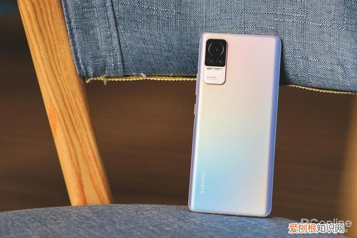 极致的轻薄体验，这三款手机让你时刻轻松“掌握”