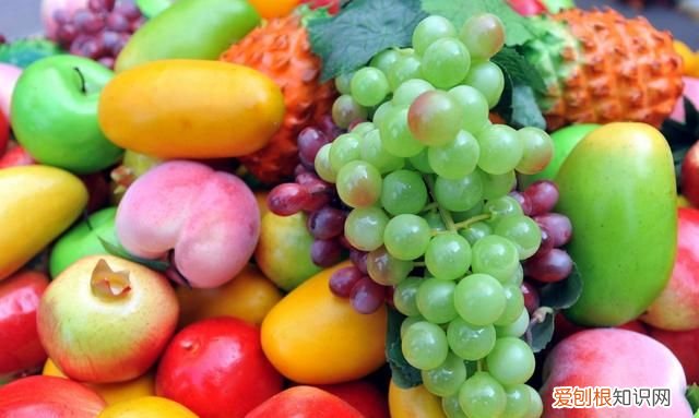 乘飞机能带吃的食物吗,坐飞机什么东西不能带上飞机清单