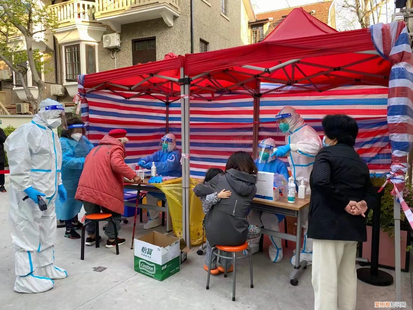 上海全市核酸筛查现场