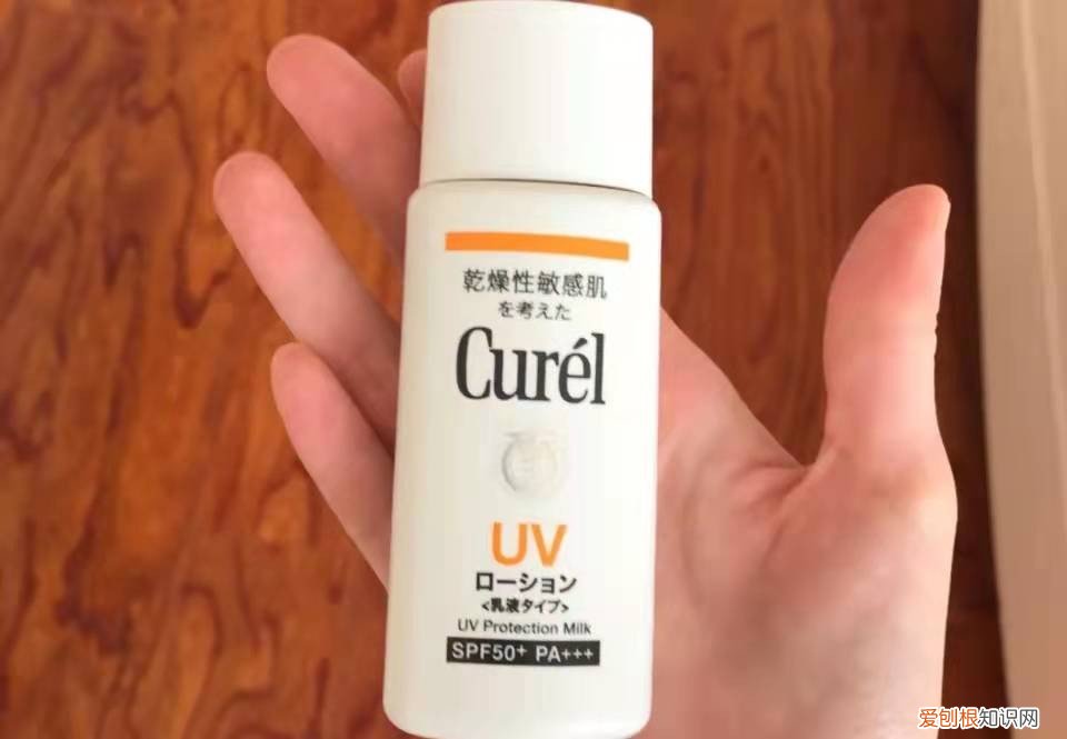 2022年网红爆款防晒霜是这几款，评价高、肤感舒适，值得入手