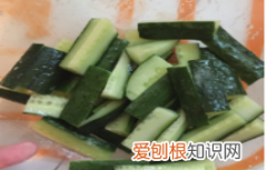 油泼黄瓜的做法，怎样腌制油焖黄瓜视频