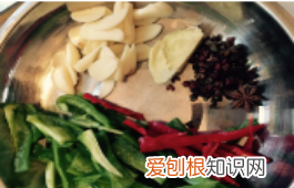 油泼黄瓜的做法,怎样腌制油焖黄瓜视频