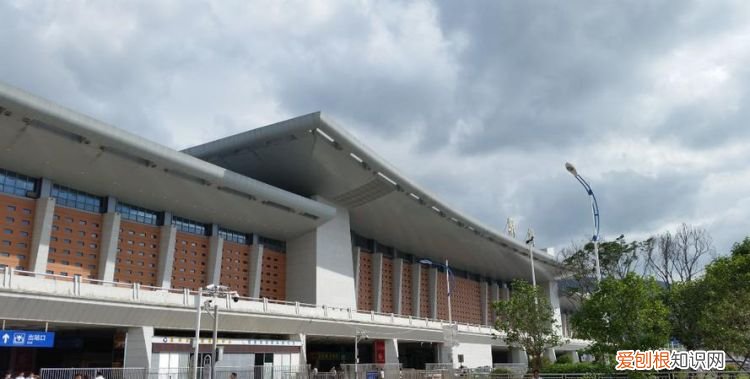 泉州动车站在哪里,泉州动车站3号检票口在几楼