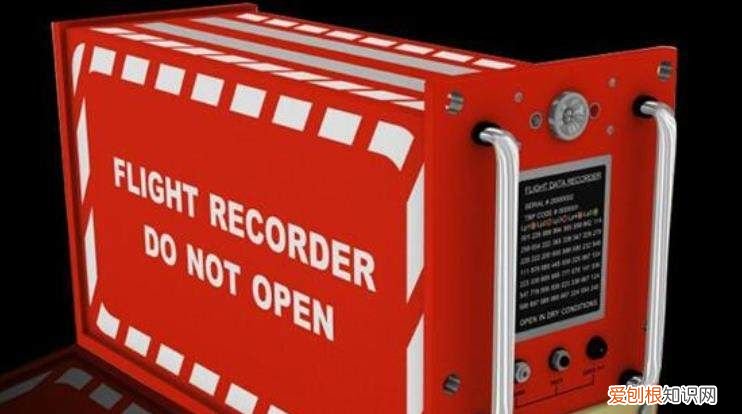 黑匣子是什么东西，飞机黑匣子是什么东西
