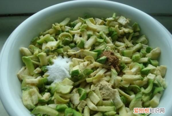 脆爽腌萝卜的做法，萝卜条的腌制方法大全 脆爽