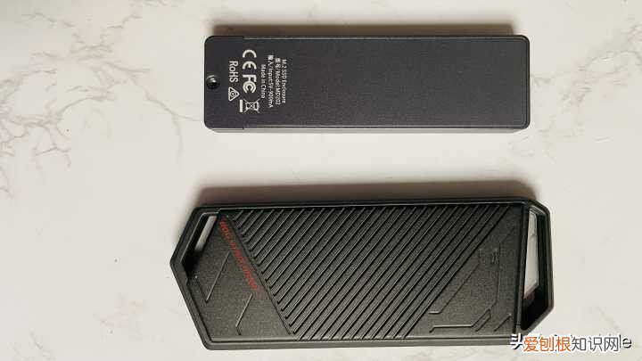 2款主流协议M.2硬盘盒简单测评