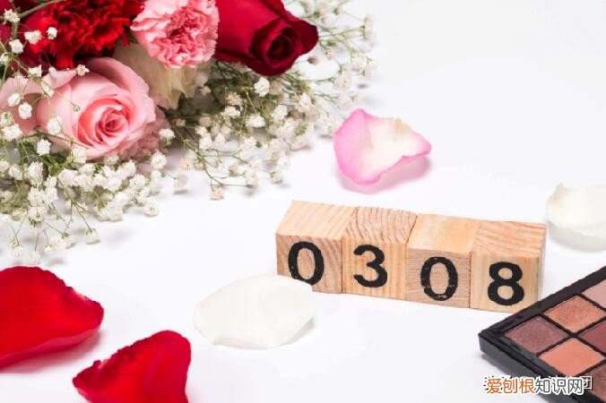 妇女节放假属法定半天节假日,不放假违法么?