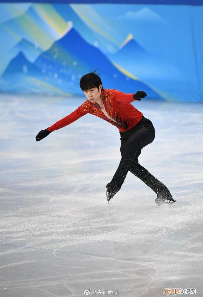 金博洋和羽生结弦竞技，花滑男单短节目比赛开始！