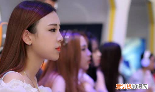 怎么做LOL陪玩，lol陪玩怎么接单