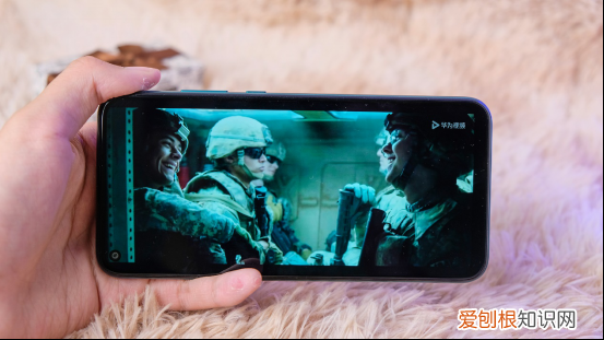 荣耀play4t pro参数对比