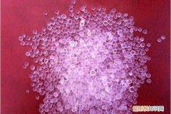 硅胶干燥剂有毒吗，硅胶干燥剂使用有哪些注意事项