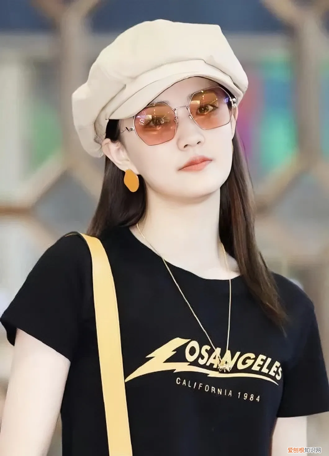 今年流行的近视眼镜款式