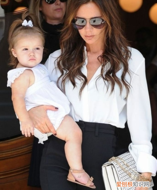 贝克汉姆有几个儿子和女儿