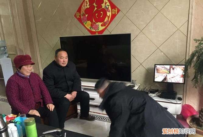 怎么给长辈拜年,小孩给父母拜年的礼仪