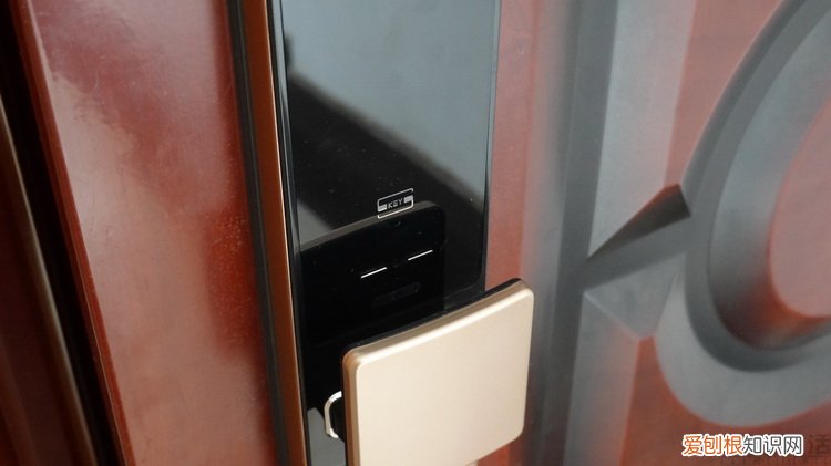 三星719指纹锁如何设置