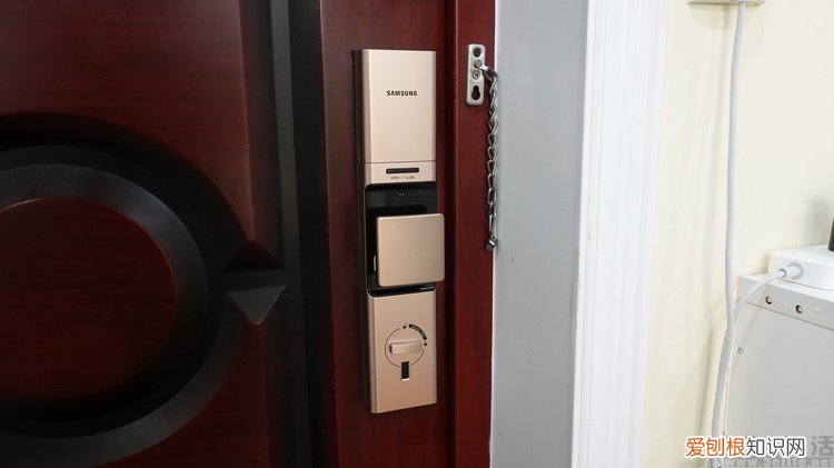 三星719指纹锁如何设置