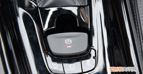 奕炫方向盘怎么调节,丰田致炫如何把方向盘调节变长一些