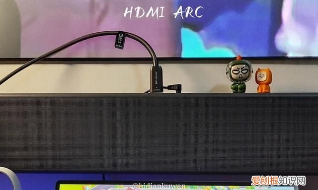 回音壁音响跟投影仪怎么连接