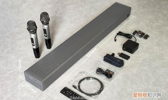 回音壁音响跟投影仪怎么连接