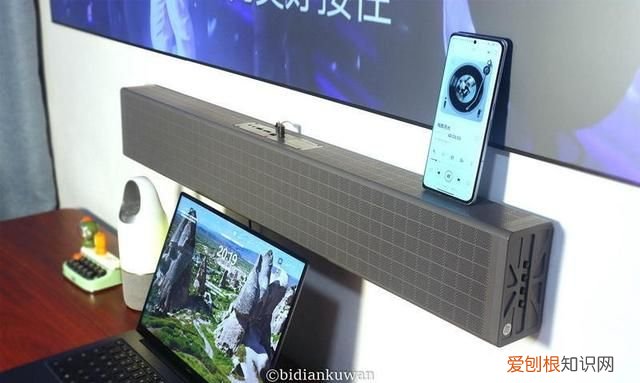 回音壁音响跟投影仪怎么连接