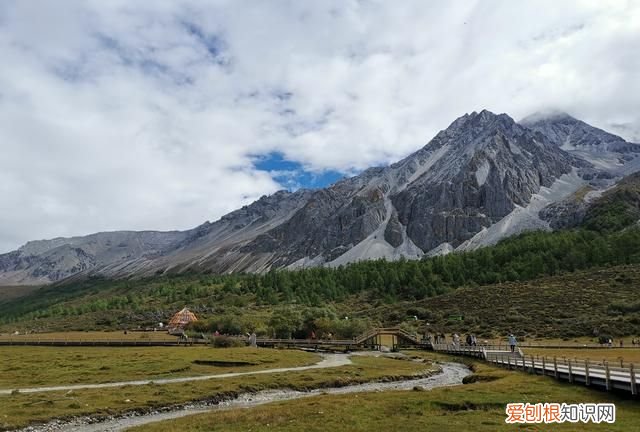 稻城亚丁徒步海拔最高多少?,四川徒步稻城亚丁攻略