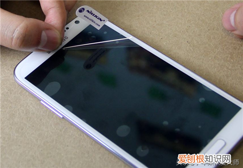 手機(jī)貼膜技巧和方法