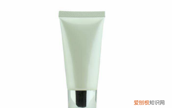 面膜乳怎么用，tst護(hù)膚品適合多大年齡的人使用