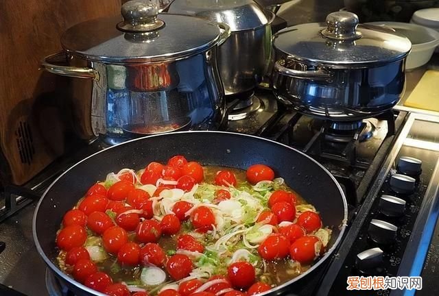 燃?xì)庠钭筮厸]有火右邊火小 燃?xì)庠钚』痤^是不是都在左側(cè)