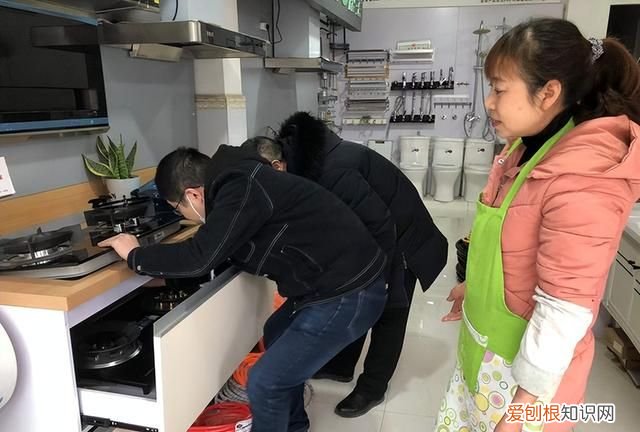 燃?xì)庠钭筮厸]有火右邊火小 燃?xì)庠钚』痤^是不是都在左側(cè)