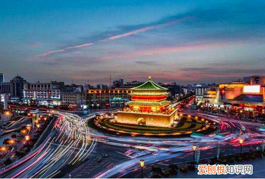 西安消防辟謠：不是網(wǎng)傳保安不開門致翻墻救火，而是為了節(jié)省時間