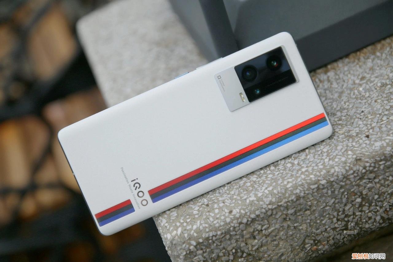 現(xiàn)在買那款手機(jī)比較好